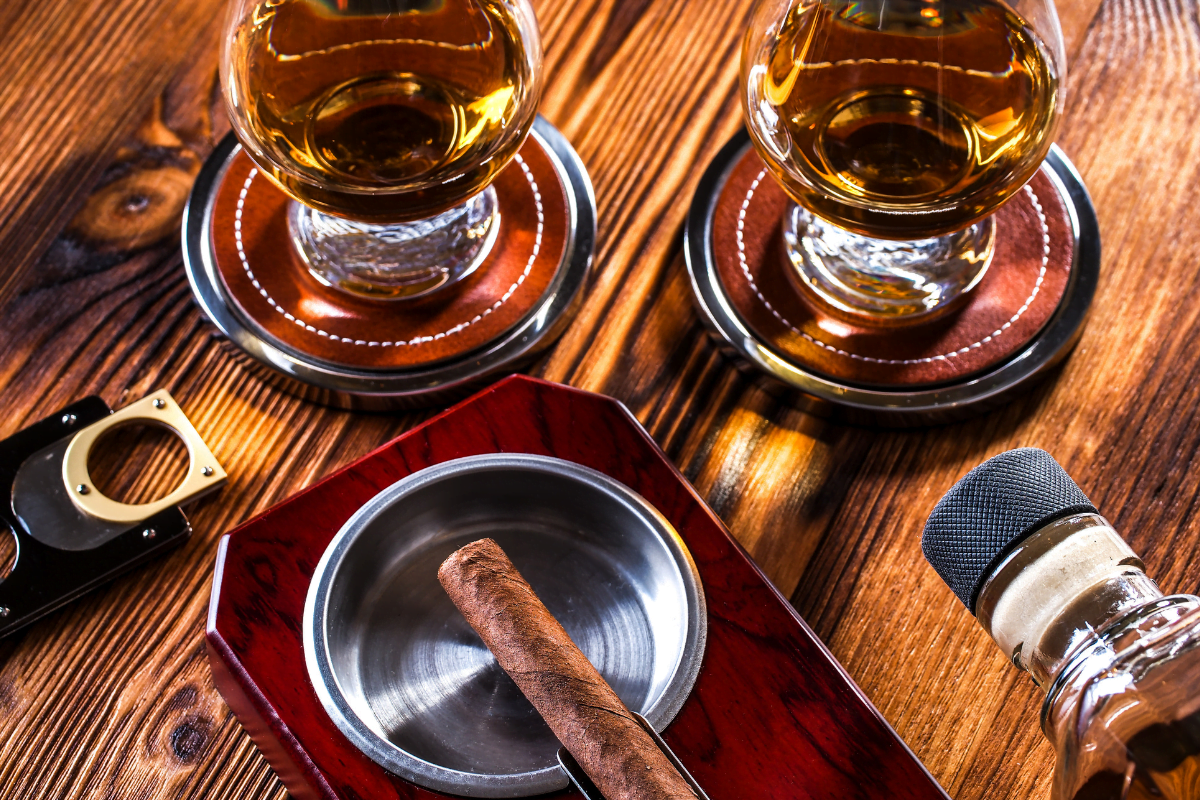 A freezing cigar in an ashtray.