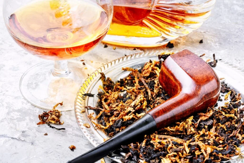 tobacco on bee sting Old timers put tobacco on bee/wasp sting or blew cigarette smoke in your  ear for an earache. Heaven forbid you get a small abrasion, that called for  monkey blood lol